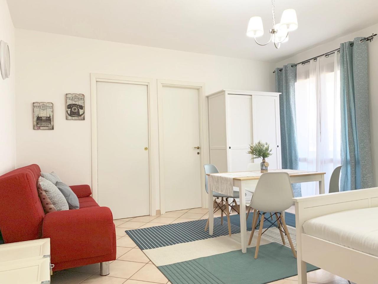 Berlino 17 Appartement Olbia Buitenkant foto
