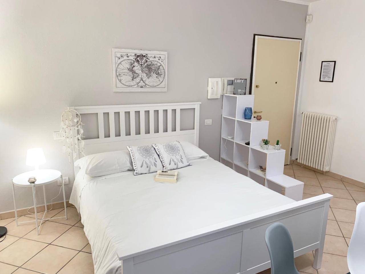 Berlino 17 Appartement Olbia Buitenkant foto